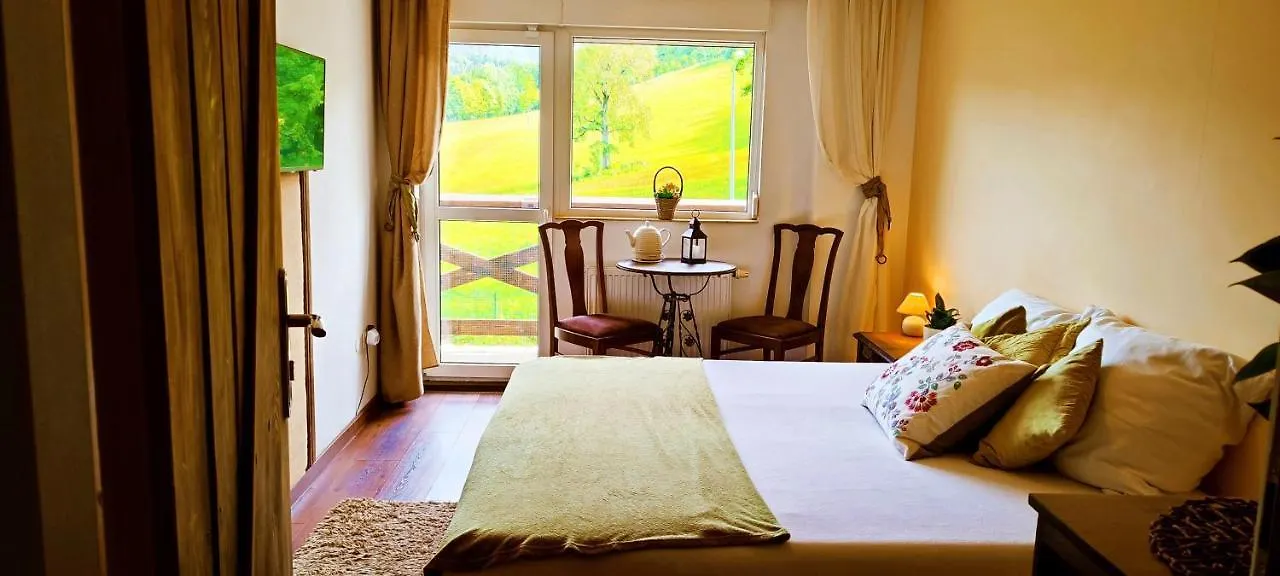 Apartamenty i Pokoje Gorski Widok-Sala Kominkowa Karpacz 0*,  Polska